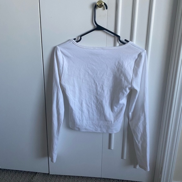Aritzia cotton longsleeve - Picture 4 of 4